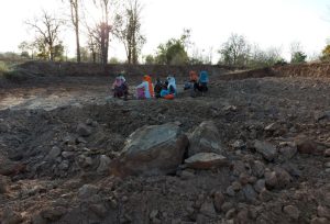 Village Khakrakoylari, Betul Dist. MP; Incomplete farm pond under NREGA due to no male labourers at work