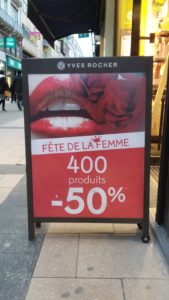 « Women's Day » : A cosmetic brand in Belgium offers a 50% discount to women.